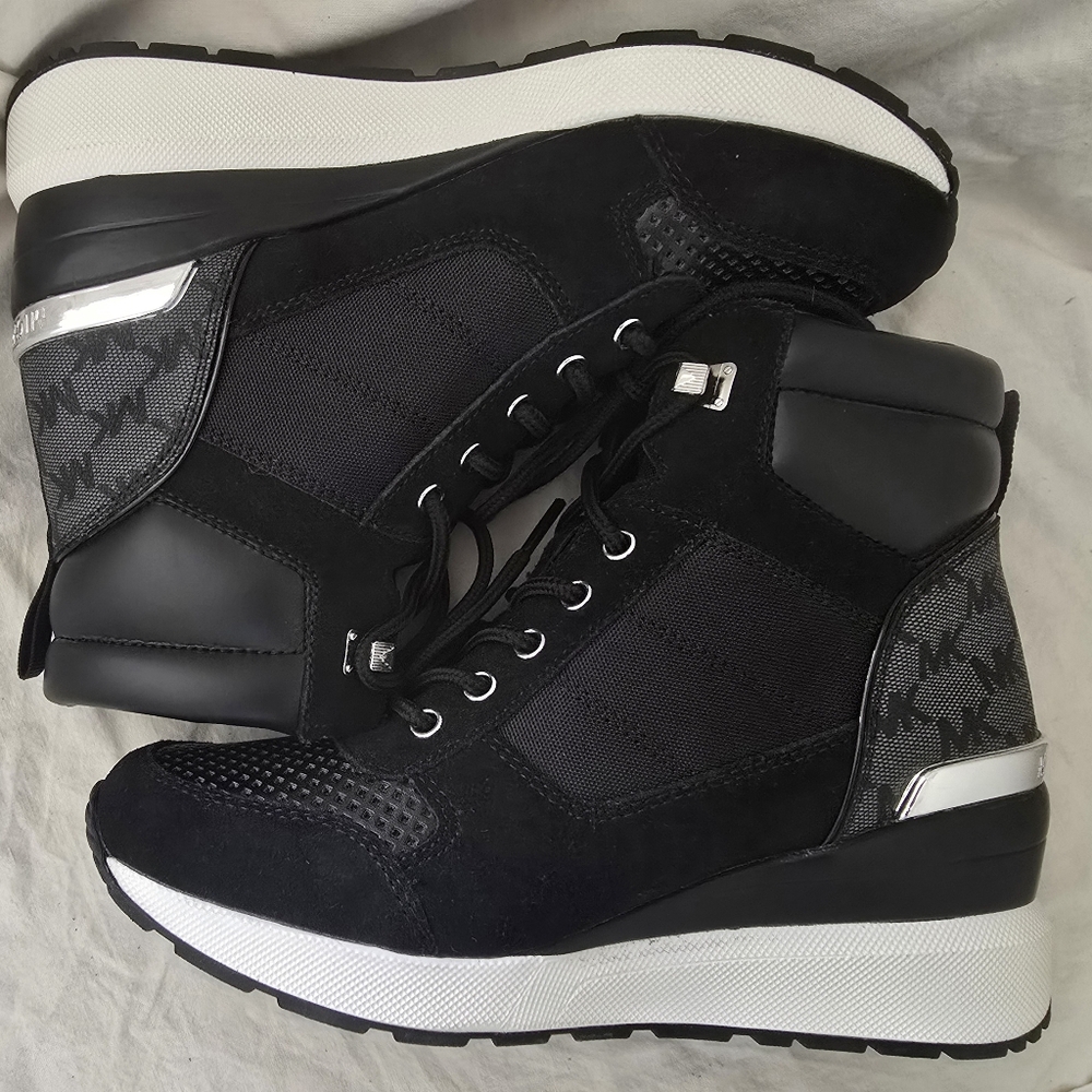 Brand New Michal Kors Black/White High-Top Sneaker Bootie, size 7